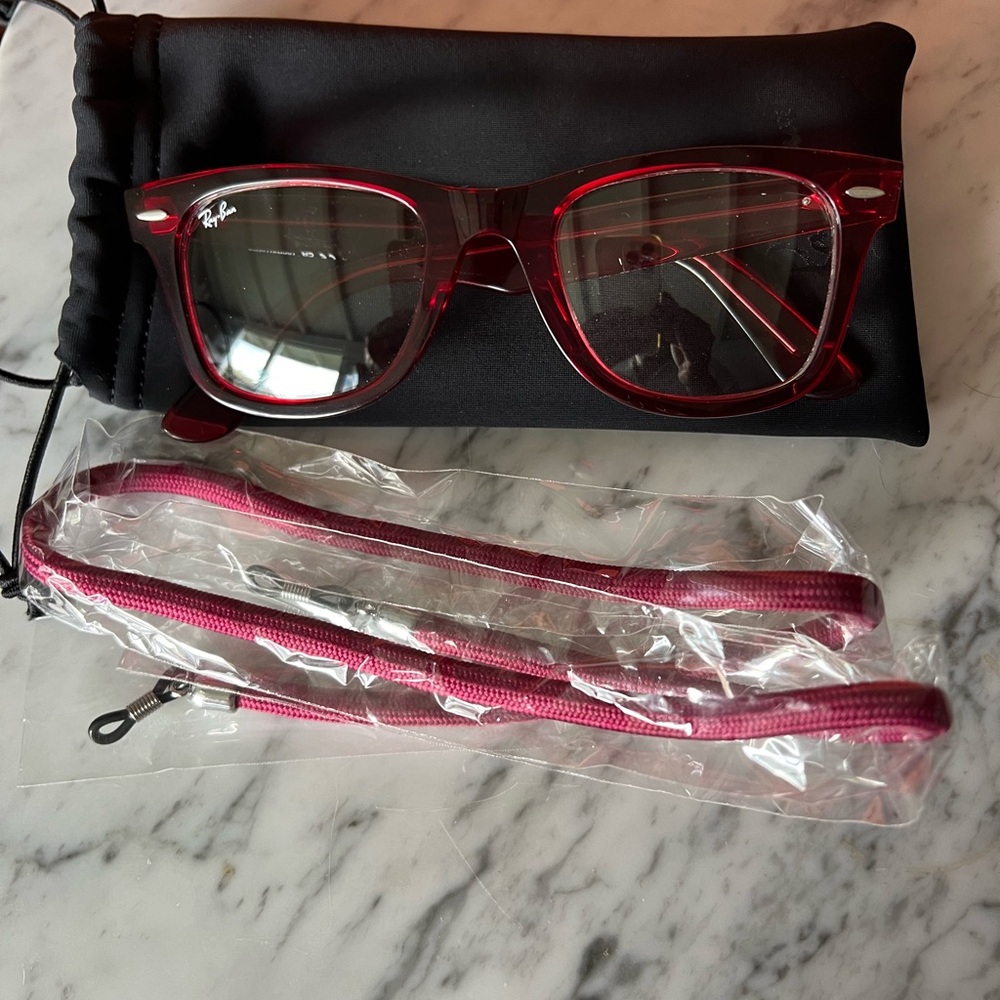 Rayban wayfarer transitions- Red 
Brand New